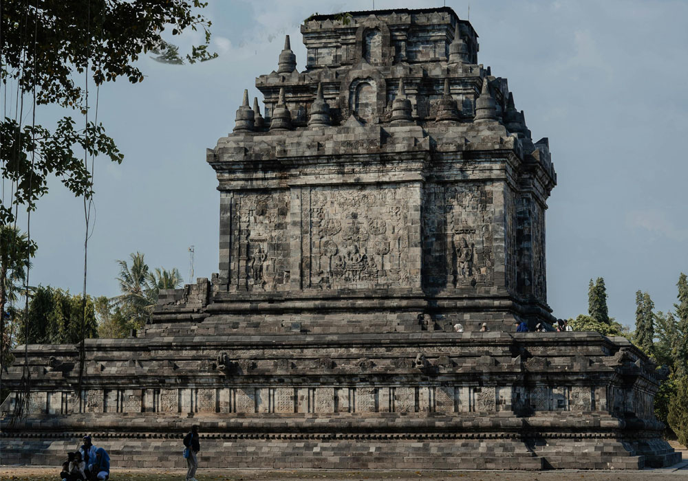 Majapahit - Mendut Buddhist Temple